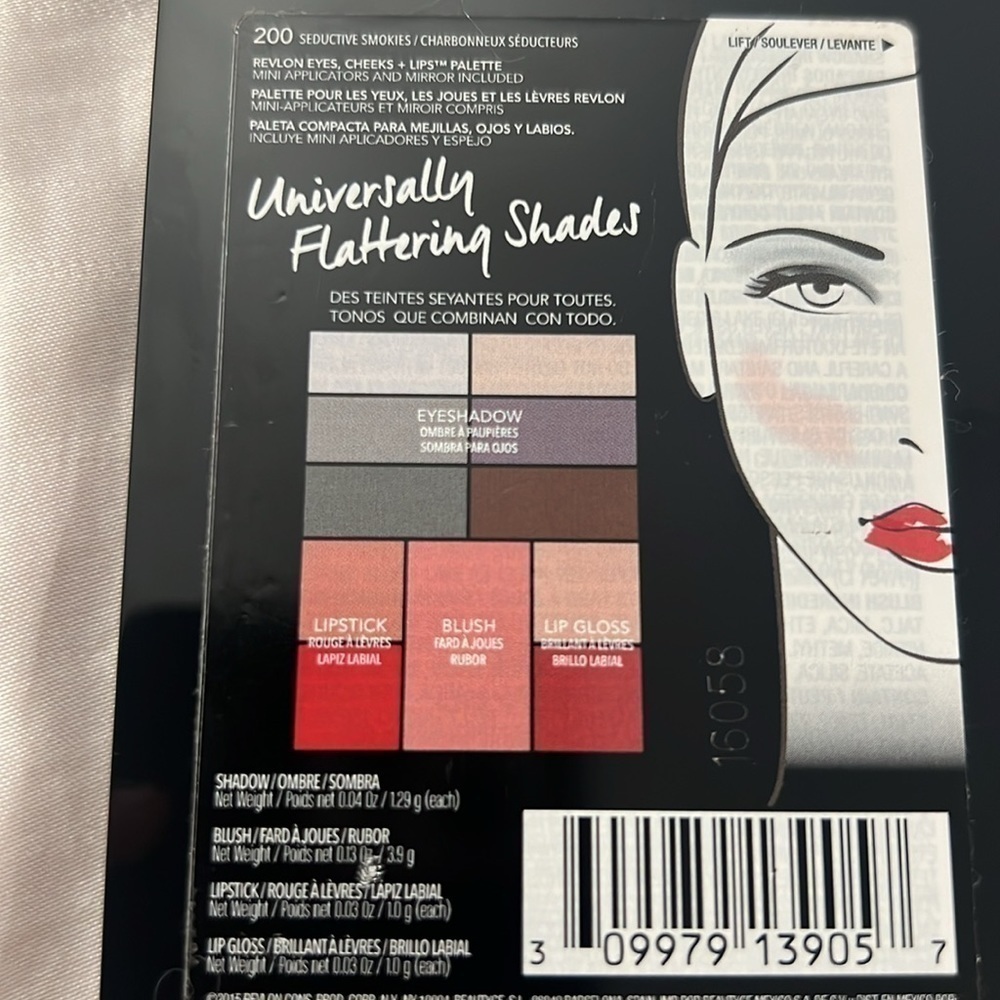 Revlon eyes, cheeks, and lips 200-seductive smokies - Picture 2 of 3